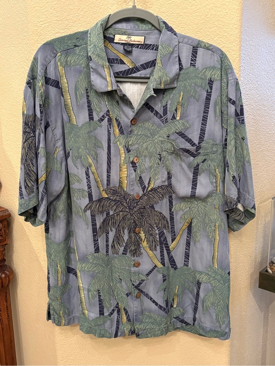 Tommy Bahama Other - Tommy Bahama Men Short Sleeve 100% Silk Palm Tree Print Shirt Size Large